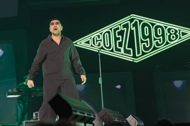 Music Concert - Coez - Live 2025 Silvano Albanese, aka Coez, performs on stage during his second concert at the Unipol Forum. during Coez - Live 2025, Music Concert in Milano, Italy, December 02 2025 Milano Unipol Forum Italy Copyright: xLucaxMichelix xLiveMediax LPM_2174571
