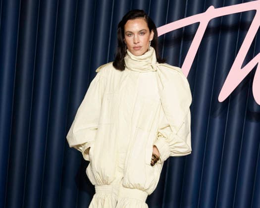 The Fashion Awards 2025 at the Royal Albert Hall in Kensington, London - 01 Dec 2025 Alexa Chung attends The Fashion Awards 2025 at the Royal Albert Hall in Kensington, London. London United Kingdom Copyright: xCatxMorleyx xSOPAxImagesx Cat Morley_FA2025_Alexa Chung_30330