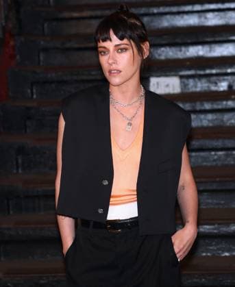 Celebs at The Chanel Metiers D Art Show 2026 - NYC Kristen Stewart attends the Chanel Metiers D Art Show 2026 inside a subway station in Bowery, New York on December 2, 2025. Photo by Charles Guerin ABACAPRESS.COM New York City NY United States  Copyright: xGuerinxCharles ABACAx