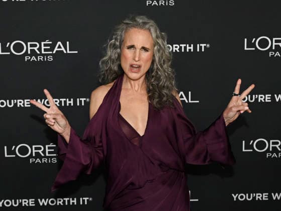December 2, 2025, Los Angeles, California, USA: American actress and former model ANDIE MACDOWELL attends the 20th anniversary of L Oro al Paris Women of Worth: RED CARPET. Los Angeles USA - ZUMAb173 20251202_aap_b173_024 Copyright: xBillyxBennightx