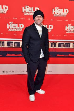 Juergen Vogel bei der Premiere von DER HELD VOM BAHNHOF FRIEDRICHSTRASSE im Delphi Filmpalast in Berlin 02.12.2025