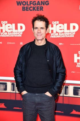Tom Tykwer bei der Premiere von DER HELD VOM BAHNHOF FRIEDRICHSTRASSE im Delphi Filmpalast in Berlin 02.12.2025