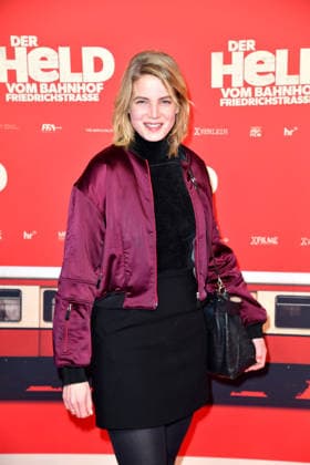Rike Schmid bei der Premiere von DER HELD VOM BAHNHOF FRIEDRICHSTRASSE im Delphi Filmpalast in Berlin 02.12.2025