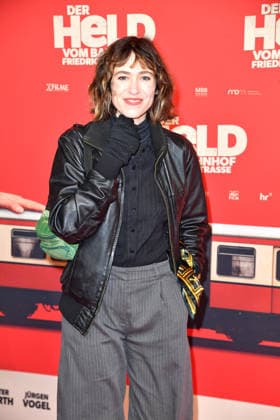 Lia von Blarer bei der Premiere von DER HELD VOM BAHNHOF FRIEDRICHSTRASSE im Delphi Filmpalast in Berlin 02.12.2025