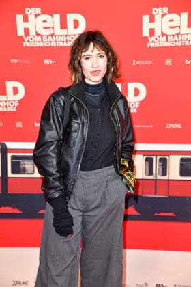 Lia von Blarer bei der Premiere von DER HELD VOM BAHNHOF FRIEDRICHSTRASSE im Delphi Filmpalast in Berlin 02.12.2025