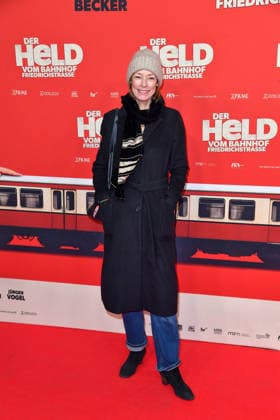 Jenny Schily bei der Premiere von DER HELD VOM BAHNHOF FRIEDRICHSTRASSE im Delphi Filmpalast in Berlin 02.12.2025