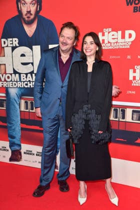 Charly Hübner und Christiane Paul bei der Premiere von DER HELD VOM BAHNHOF FRIEDRICHSTRASSE im Delphi Filmpalast in Berlin 02.12.2025