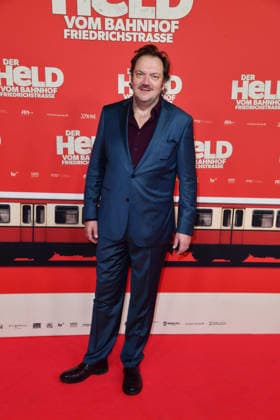 Charly Hübner bei der Premiere von DER HELD VOM BAHNHOF FRIEDRICHSTRASSE im Delphi Filmpalast in Berlin 02.12.2025
