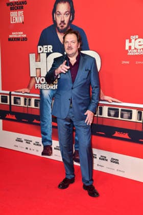 Charly Hübner bei der Premiere von DER HELD VOM BAHNHOF FRIEDRICHSTRASSE im Delphi Filmpalast in Berlin 02.12.2025