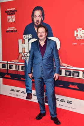 Charly Hübner bei der Premiere von DER HELD VOM BAHNHOF FRIEDRICHSTRASSE im Delphi Filmpalast in Berlin 02.12.2025
