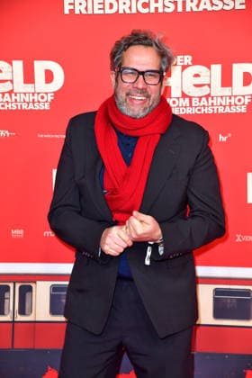 Achim von Borries bei der Premiere von DER HELD VOM BAHNHOF FRIEDRICHSTRASSE im Delphi Filmpalast in Berlin 02.12.2025