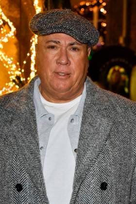 ABBkoeln: Ramon Ademes Schauspieler zu Gast auf Katys X Mas Wonderland Weihnachts Party in der Wolkenburg am 02.12.2025 in Koeln NRW Deutschland