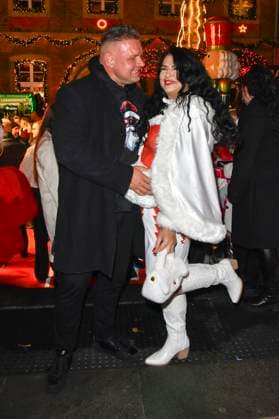 ABBkoeln:Iris Klein-Katzenberger und Stefan Braun Reality-TV-Paar Weihnachhtskleid zu Gast auf Katys X Mas Wonderland Weihnachts Party in der Wolkenburg am 02.12.2025 in Koeln NRW Deutschland