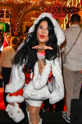 ABBkoeln: Iris Klein - Katzenberger Weihnachhtskleid zu Gast auf Katys X Mas Wonderland Weihnachts Party in der Wolkenburg am 02.12.2025 in Koeln NRW Deutschland