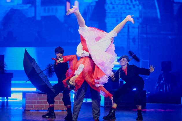 Mark Keller und Kathrin Menzinger bei Let s Dance - Die Live-Tour 2025 im Hallenstadion. Zürich, 02.12.2025