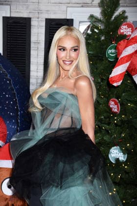 Celebrities attend the world premiere of Amazon MGM Studios Oh. What. Fun. in New York City Featuring: Gwen Stefani Where: New York, United Kingdom When: 02 Dec 2025 Credit: Darla Khazei INSTARimages EDITORIAL USE ONLY. NOT FOR USE BY NEWSPAPERS BASED IN THE UK. Copyright: xx instar55310600