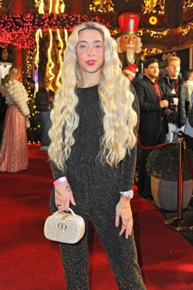 Katy s X-Mas Wonderland 2025 Walentina Doronina anläßlich der Reality-Stars Party Katy s X-Mas Wonderland 2025 am 02.12.2025 in der Wolkenburg Köln. 20251202MWI100839