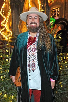 Katy s X-Mas Wonderland 2025 Leon Puppe anläßlich der Reality-Stars Party Katy s X-Mas Wonderland 2025 am 02.12.2025 in der Wolkenburg Köln. 20251202MWI100846