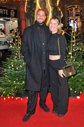 Katy s X-Mas Wonderland 2025 Pia Tillmann und Zico Bannach anläßlich der Reality-Stars Party Katy s X-Mas Wonderland 2025 am 02.12.2025 in der Wolkenburg Köln. 20251202MWI101204