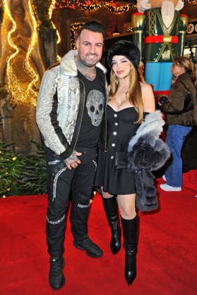 Katy s X-Mas Wonderland 2025 Cosimo Citiolo und Nathalie Gaus anläßlich der Reality-Stars Party Katy s X-Mas Wonderland 2025 am 02.12.2025 in der Wolkenburg Köln. 20251202MWI101009