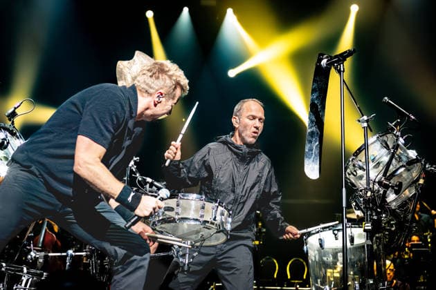 02.12.2025, Safri Duo. 02.12.2025, Die Night of the Proms (NOTP) in der Festhalle Frankfurt. Es ist das 50. Gastspiel in der Gud Stubb der Mainmetropole. Diese und die Veranstaltung am 03.12.2025 sind mit 7.000 bzw. 8.500 Kartenverkäufen ausverkauft. Vor 40 Jahren fand in Antwerpen die erste NOTP statt. Frankfurt Hessen Deutschland