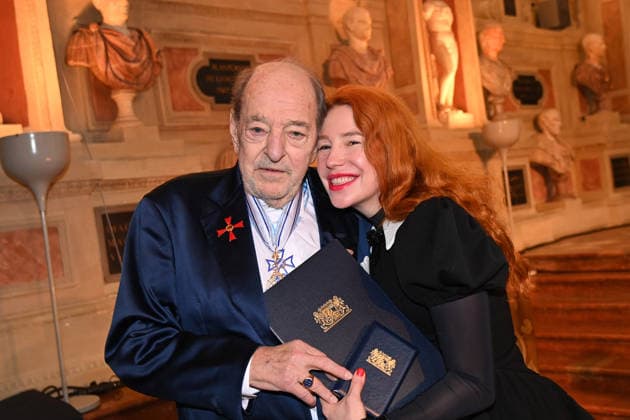 Ralph SIEGEL (Komponist) mit Ehefrau Laura. Verleihung Bayerischer Maximiliansorden am 03.12.2025 im Antiquariat der Residenz in Muenchen.