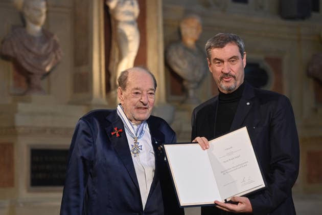 Ralph SIEGEL (Komponist), Markus SOEDER (Ministerpraesident Bayern und CSU Vorsitzender). Verleihung Bayerischer Maximiliansorden am 03.12.2025 im Antiquariat der Residenz in Muenchen.