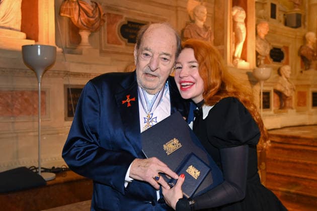 Ralph SIEGEL (Komponist) mit Ehefrau Laura. Verleihung Bayerischer Maximiliansorden am 03.12.2025 im Antiquariat der Residenz in Muenchen.