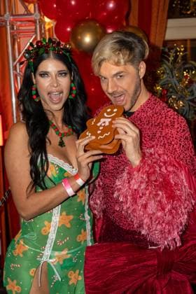 Katys X-mas Wonderland 2025 Sam Dylan und Micaela Schäfer bei Katys X-mas Wonderland Event von Kate Merlan in der Wolkenburg Koeln am 02.12.2025. Koeln Wolkenburg Nordrhein-Westfalen