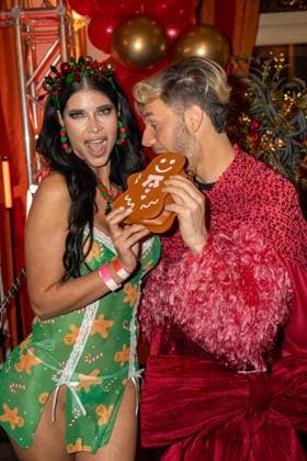 Katys X-mas Wonderland 2025 Sam Dylan und Micaela Schäfer bei Katys X-mas Wonderland Event von Kate Merlan in der Wolkenburg Koeln am 02.12.2025. Koeln Wolkenburg Nordrhein-Westfalen