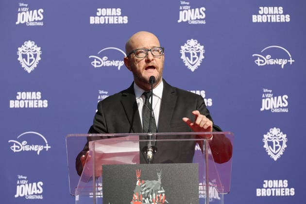 December 3, 2025, Los Angeles, California, USA: Levi Tucker at a ceremony honoring the Jonas Brothers with hand and foot prints at the TCL Chinese Theatre IMAX. Los Angeles USA - ZUMAg107 20251203_zep_g107_015 Copyright: xNinaxPrommerx
