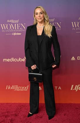 The Hollywood Reporter™s Annual Women In Entertainment Gala Elizabeth Berkley arriving to The Hollywood Reporter™s Annual Women In Entertainment Gala at the Beverly Hills Hotel on December 3, 2025 in Beverly Hills, Ca. Beverly Hills Beverly Hills Hotel California USA Copyright: xLisaxOConnor xAFF-USA.COMx