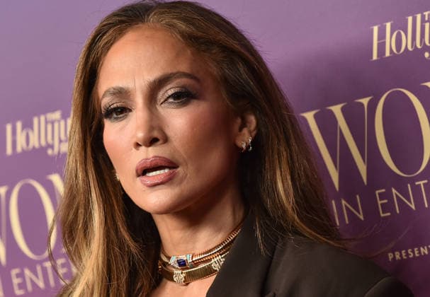 The Hollywood Reporter™s Annual Women In Entertainment Gala Jennifer Lopez arriving to The Hollywood Reporter™s Annual Women In Entertainment Gala at the Beverly Hills Hotel on December 3, 2025 in Beverly Hills, Ca. Beverly Hills Beverly Hills Hotel California USA Copyright: xLisaxOConnor xAFF-USA.COMx
