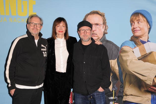 Olli Dittrich, Katharina Marie Schubert und Bjarne Mädel. Fototermin vor der Kino-Preview der NDR Komödie Prange Man ist ja Nachbar im UCI Kino Mundsburg in Hamburg. Hamburg, 03.12.2025 Bitte Bildunterschrift : IMAGO Michael Wigglesworth