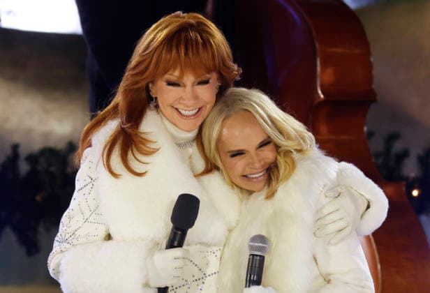 Reba McEntire and Kristin Chenoweth perform at the 93rd annual Rockefeller Center Christmas Tree lighting ceremony takes place in New York City on Wednesday, December 3, 2025. The 75-foot-tall Norway Spruce came from a home in East Greenbush, New York.  NYP20251203115 JOHNxANGELILLO