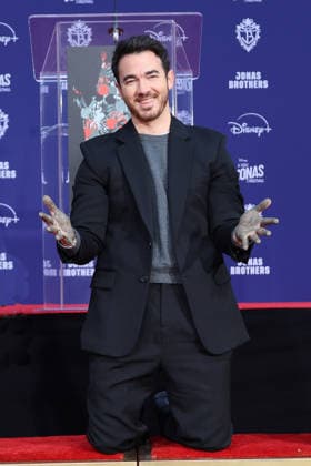 December 3, 2025, Los Angeles, California, USA: Kevin Jonas at a ceremony honoring the Jonas Brothers with hand and foot prints at the TCL Chinese Theatre IMAX. Los Angeles USA - ZUMAg107 20251203_zep_g107_046 Copyright: xNinaxPrommerx