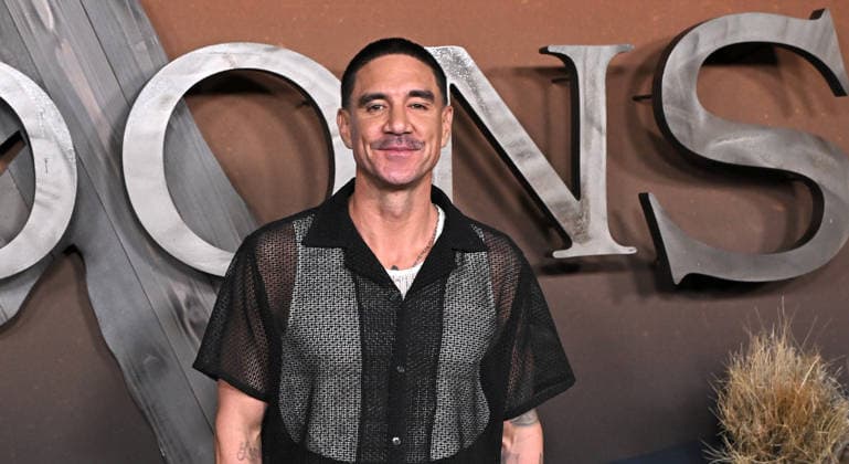 ˜The Abandons™ Premiere Clayton Cardenas arriving to Netflix™s The Abandons™ premiere held at the Netflix Tudum Theater on December 3, 2025 in Hollywood, Ca. Hollywood Netflix Tudum Theater California USA Copyright: xStarbuck AFF-USA.COMx