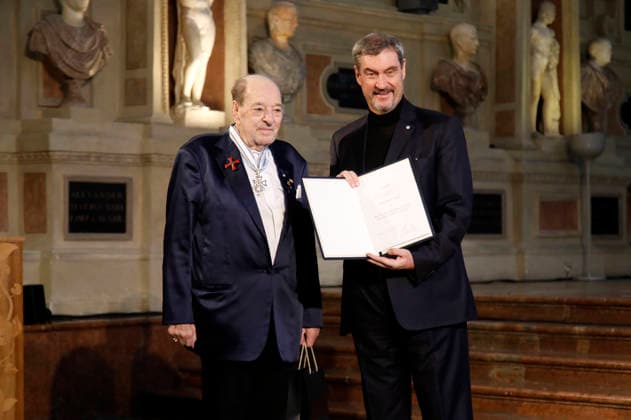 Ralph Siegel und Markus Söder bei der Auszeichnung mit dem Bayerischen Maximiliansorden durch den Ministerpräsidenten des Freistaates Bayern im Antiquarium der Münchner Residenz. München, 03.12.2025