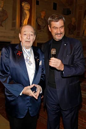 Ralph Siegel und Markus Söder bei der Auszeichnung mit dem Bayerischen Maximiliansorden durch den Ministerpräsidenten des Freistaates Bayern im Antiquarium der Münchner Residenz. München, 03.12.2025