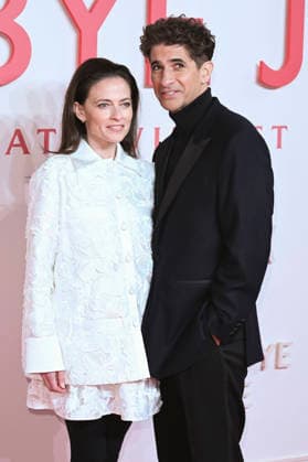 Lara Pulver mit Ehemann Raza Jaffrey bei der Weltpremiere des Kinofilms Goodbye June im Curzon Mayfair. London, 03.12.2025