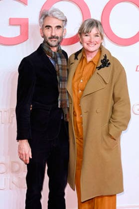 Kate Solomon mit Begleitung bei der Weltpremiere des Kinofilms Goodbye June im Curzon Mayfair. London, 03.12.2025