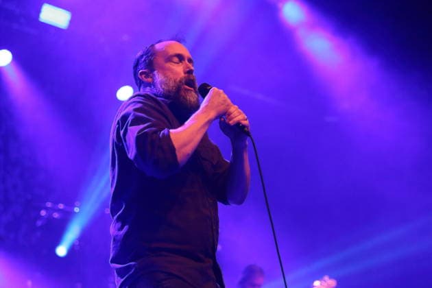 Neil Fallon von der Band Clutch bei einem Konzert im Huxleys Neue Welt in Berlin, 3. Dezember 2025. Clutch Konzert Berlin