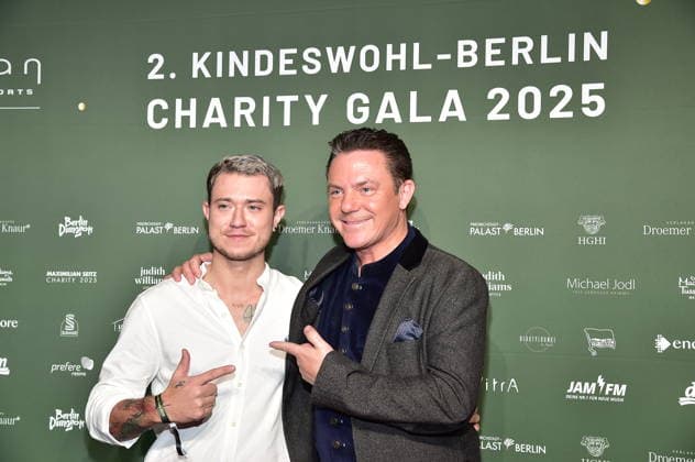 2. Kindeswohl-Berlin Charity Gala 2025 Max Weidner, Stephan Mross, Ankunft, roter Teppich 2. Kindeswohl-Berlin Charity Gala 2025Ò im Hotel Pullman Berlin Schweizerhof in Berlin am 04.12.2025