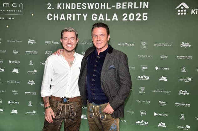 2. Kindeswohl-Berlin Charity Gala 2025 Max Weidner, Stephan Mross, Ankunft, roter Teppich 2. Kindeswohl-Berlin Charity Gala 2025Ò im Hotel Pullman Berlin Schweizerhof in Berlin am 04.12.2025