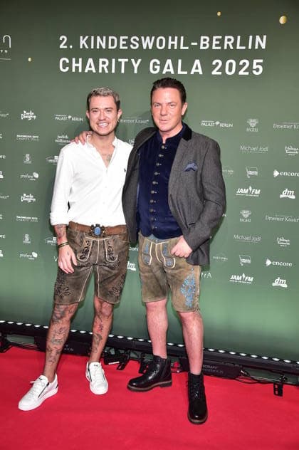 2. Kindeswohl-Berlin Charity Gala 2025 Max Weidner, Stephan Mross, Ankunft, roter Teppich 2. Kindeswohl-Berlin Charity Gala 2025Ò im Hotel Pullman Berlin Schweizerhof in Berlin am 04.12.2025