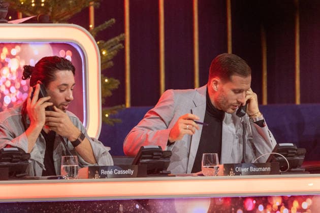 Offenburg Fussball Nationaltorwart Oliver Baumann am Spendentelefon bei der Giovanni Zarrella Spenden-Show am 05.12.2025 in Offenburg Fussball Nationaltorwart Oliver Baumann am Spendentelefon bei der Giovanni Zarrella Spenden-Show am 05.12.2025 in Offenburg Copyright: xEibner-Pressefoto GerhardxWingenx EP_GWR
