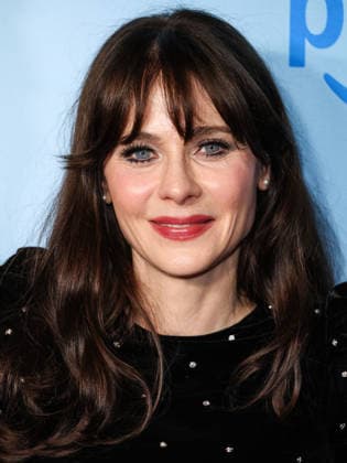 Los Angeles Special Screening Of Amazon Prime Video s Merv CULVER CITY, LOS ANGELES, CALIFORNIA, USA - DECEMBER 04: American actress, singer, songwriter, and producer Zooey Deschanel arrives at the Los Angeles Special Screening Of Amazon Prime Video s Merv held at The Culver Theater on December 4, 2025 in Culver City, Los Angeles, California, United States., Credit:Xavier Collin Avalon United States, California, Culver City, The Culver Theater  Copyright: xXavierxCollinx xAvalonx 1056628938