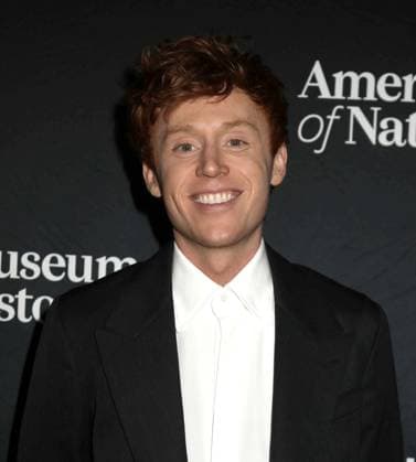 December 4, 2025, New York, New York, USA: SNL cast BEN MARSHALL seen during the red carpet arrivals for American Museum of Natural History Ã¢â‚¬ËœThe Museum GalaÃ¢â‚¬â ¢ 2025 held at AMNH. New York USA - ZUMAk03_ 20251204_zaf_k03_065 Copyright: xNancyxKaszermanx
