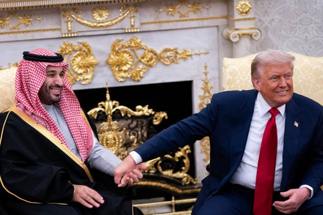 President Donald Trump and Saudi Arabia s Crown Prince Mohammed bin Salman hold a bi-lateral meeting in the Oval Office at the White House in Washington, DC, on Tuesday, November 18. 2025. The two leaders are expected to discuss defense, nuclear power, technology, and Israel during the visit.  POY2025DC038 NATHANxHOWARD