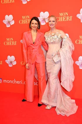 Eva Padberg und Franziska Knuppe beim Mon Cheri Barbara Tag Event am 4.12.2025 in der Residenz in Muenchen Mon Cheri Barbara Tag 2025 Event in Muenchen